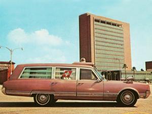 Oldsmobile 98 Seville Ambulance by Cotner-Bevington 1965 года